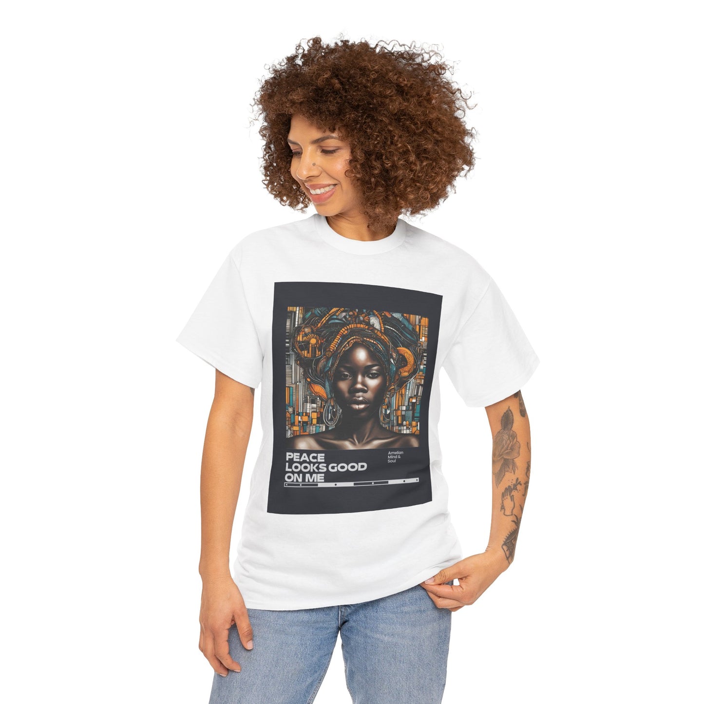 Peace Looks good on me Unisex Heavy Cotton Tee